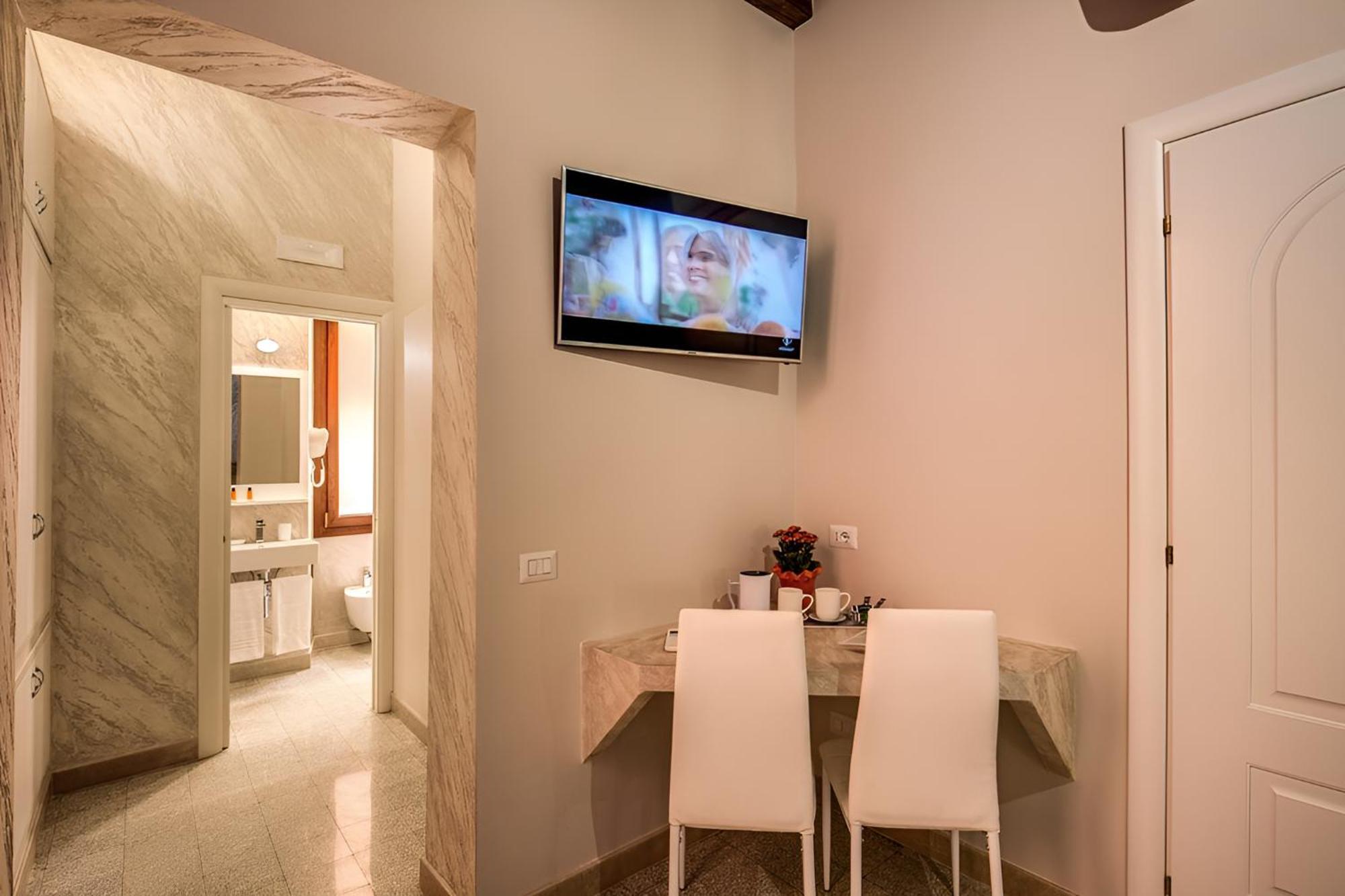 Colosseo Accomodation Room Guest House Рим Экстерьер фото