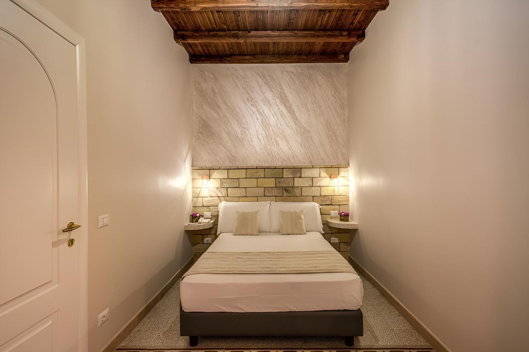 Colosseo Accomodation Room Guest House Рим Экстерьер фото