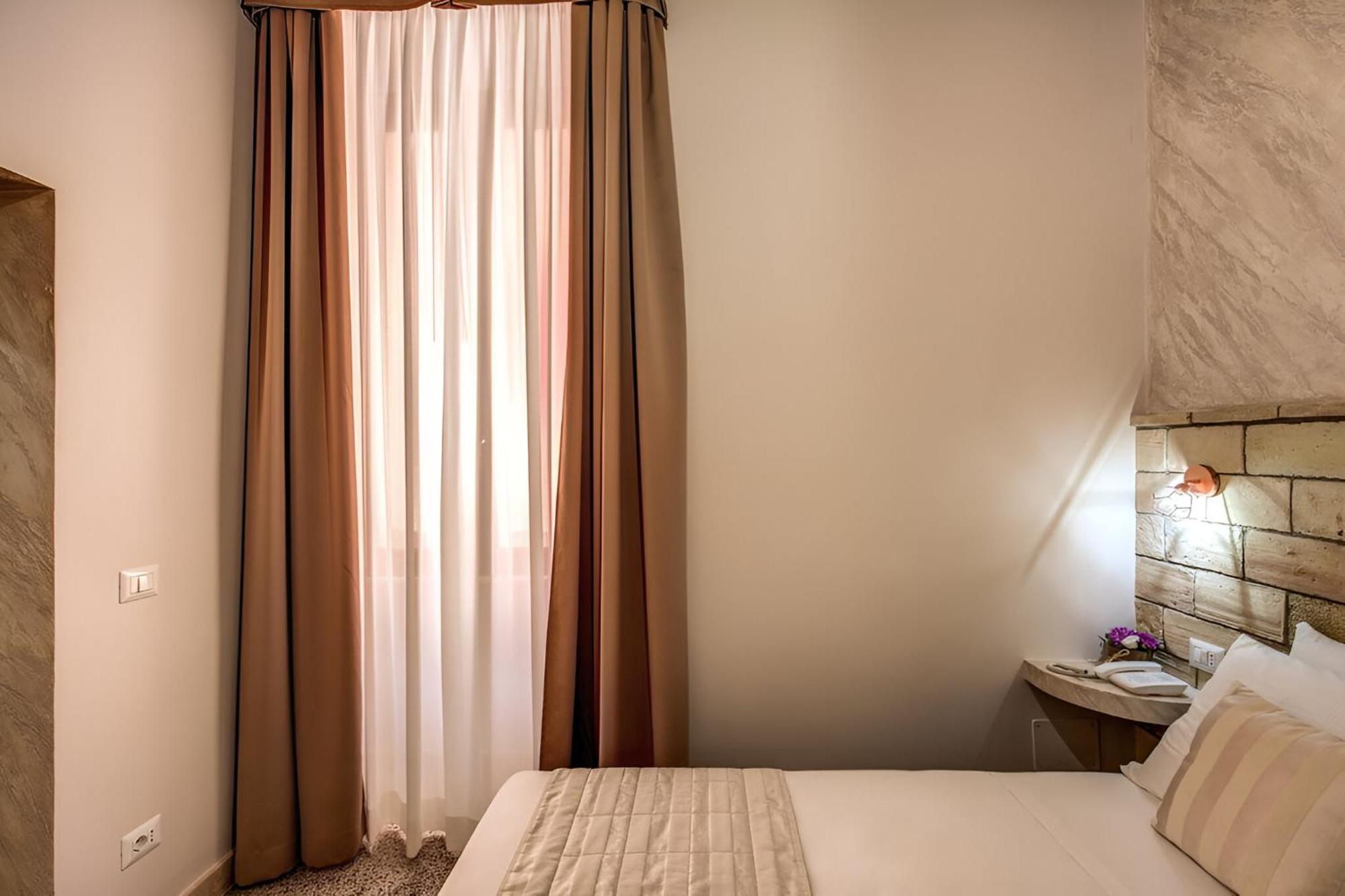 Colosseo Accomodation Room Guest House Рим Экстерьер фото